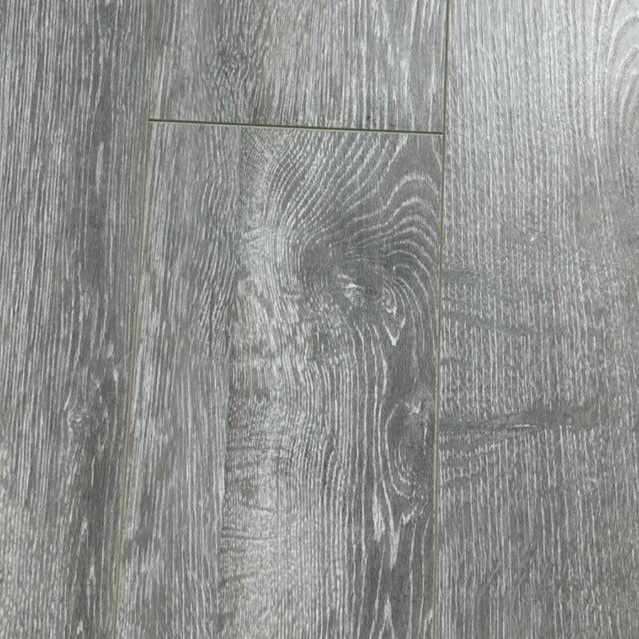 LM204 LAMINATE  18.96 SQFT10 PCS