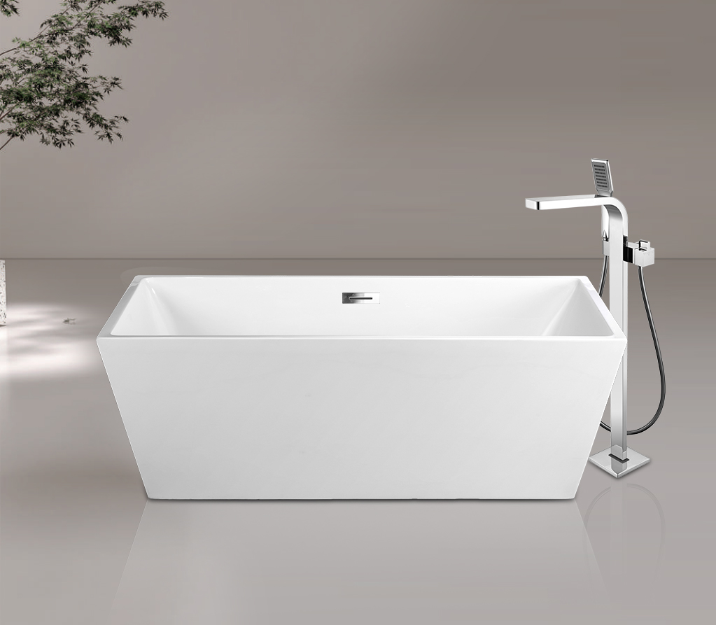 FREESTANDING WHITE TUB 66X32