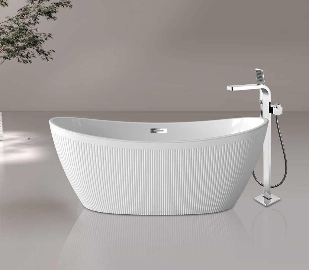 FREESTANDING  WHITE TUB 66X32
