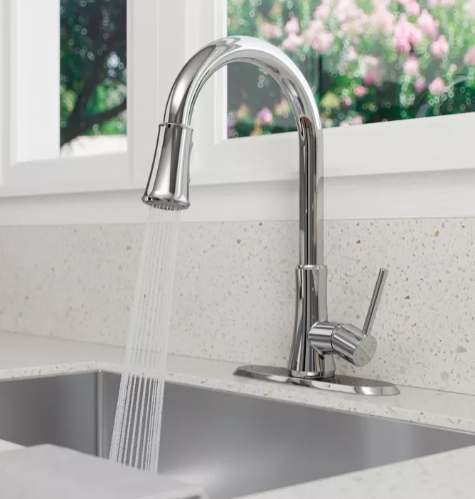 Pfister Classic 1-Handle Pull-Down Kitchen Faucet - Polished Chrome