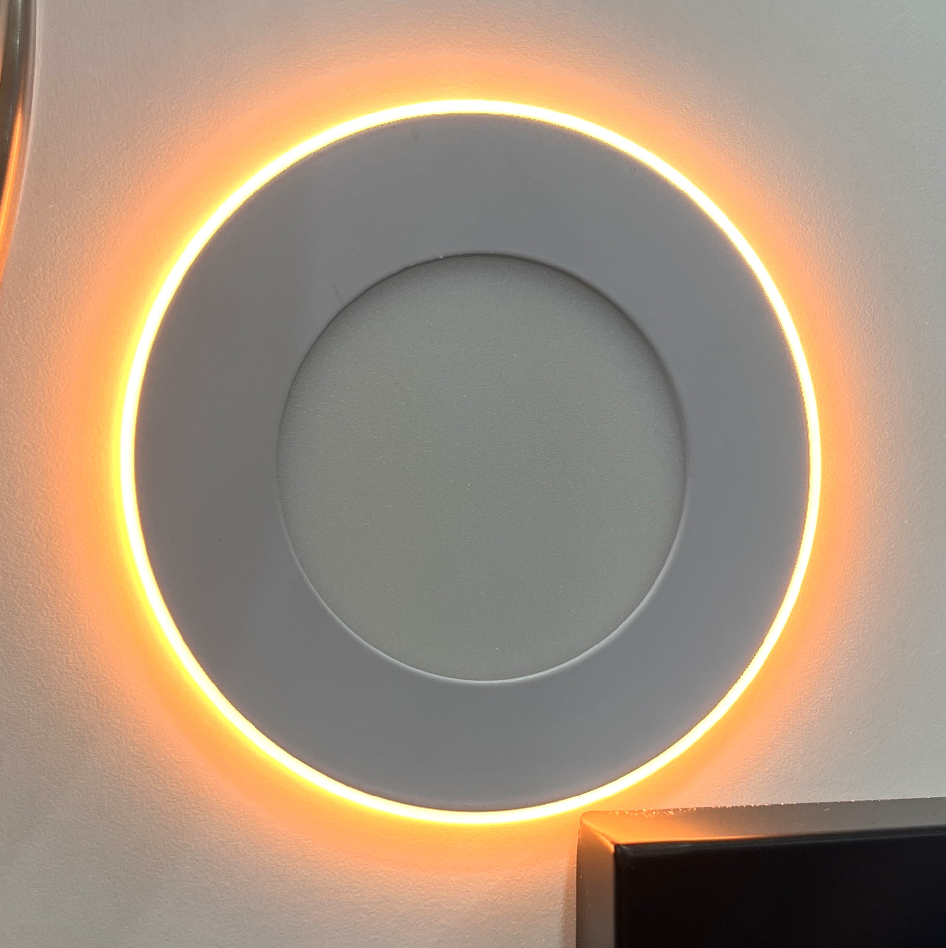 KPT Slim LED Night Light � 4"