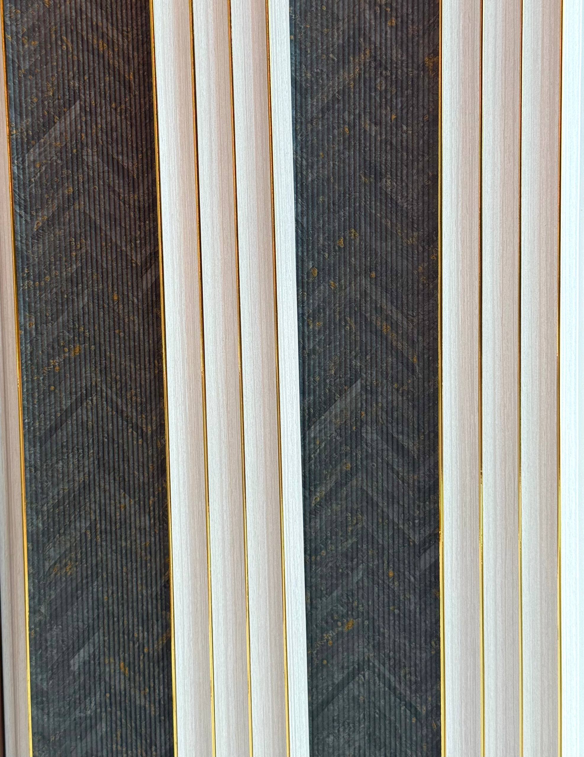 PLASTIC PANEL WHT & BR 6"X9.5'