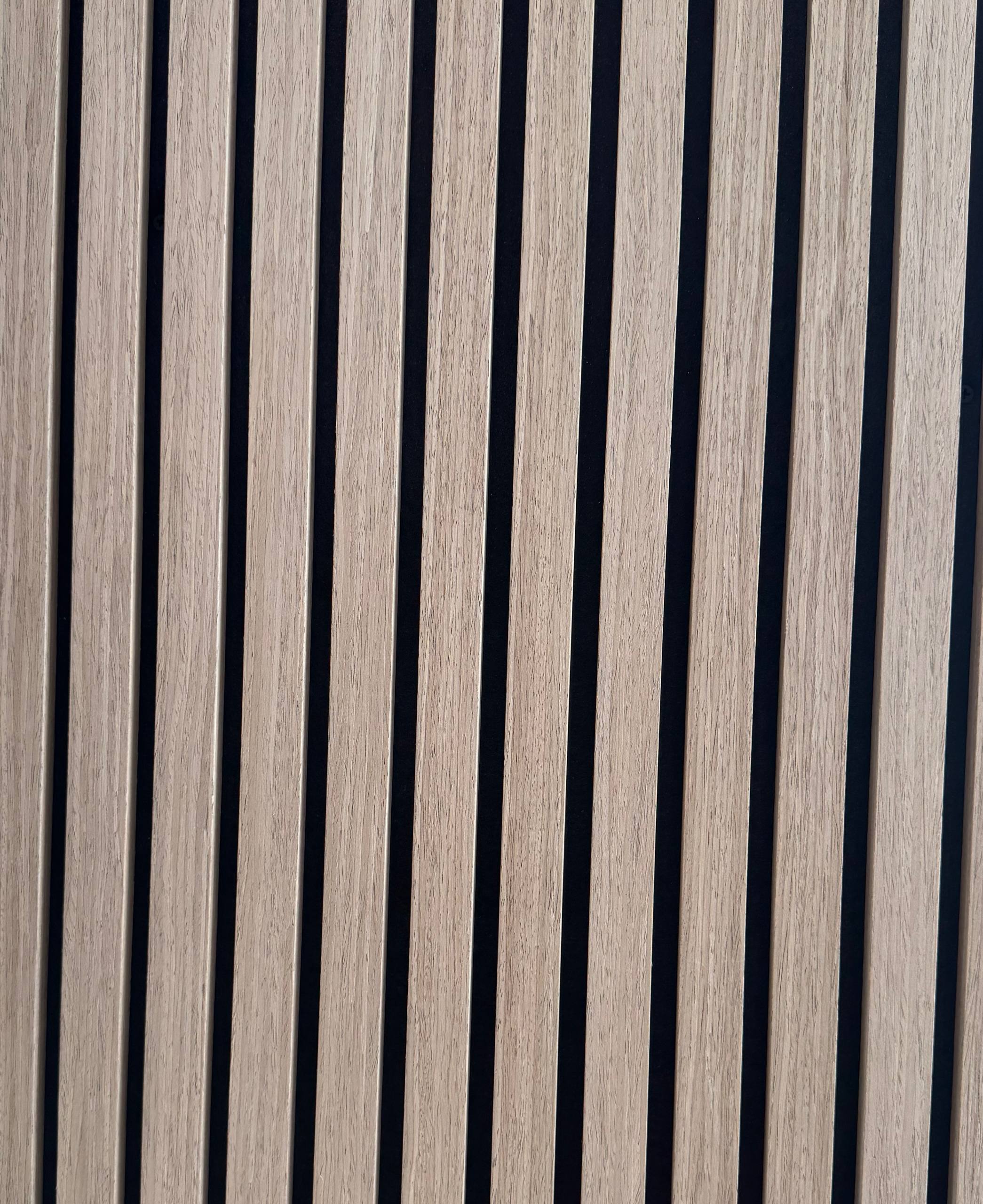 AKU PANEL MDF LIGHT BROWN 2'X8'